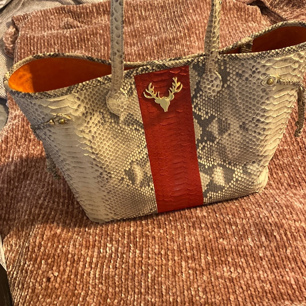 ‼️‼️‼️SOLD- DO NOT PURCHASE‼️‼️‼️Taxidermy snakeskin Liz traveler tote